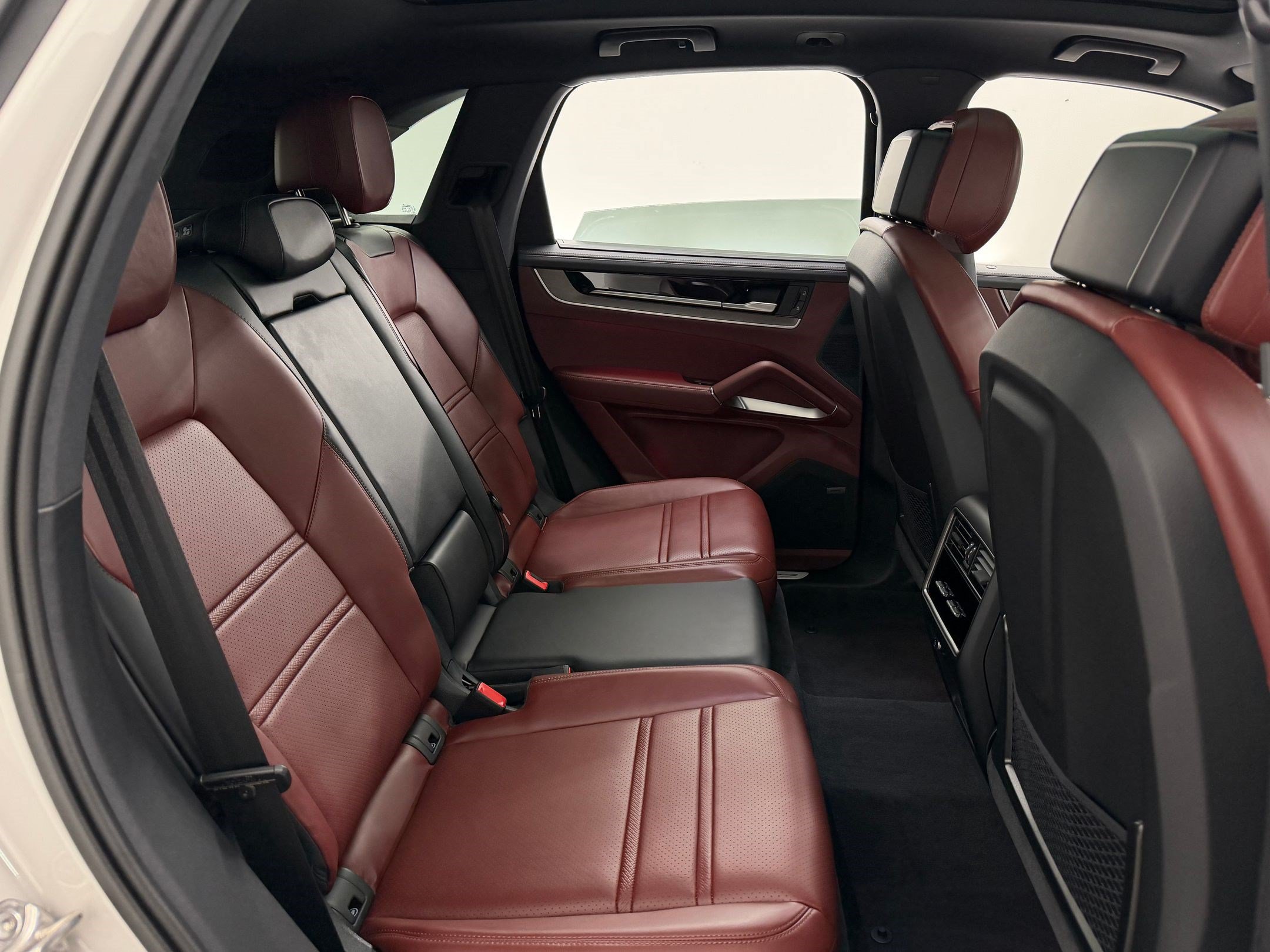 New 2026 Porsche Cayenne AWD/4WD image 31