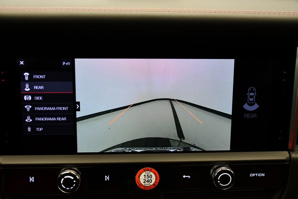 Certified 2026 Porsche Macan AWD/4WD image 31