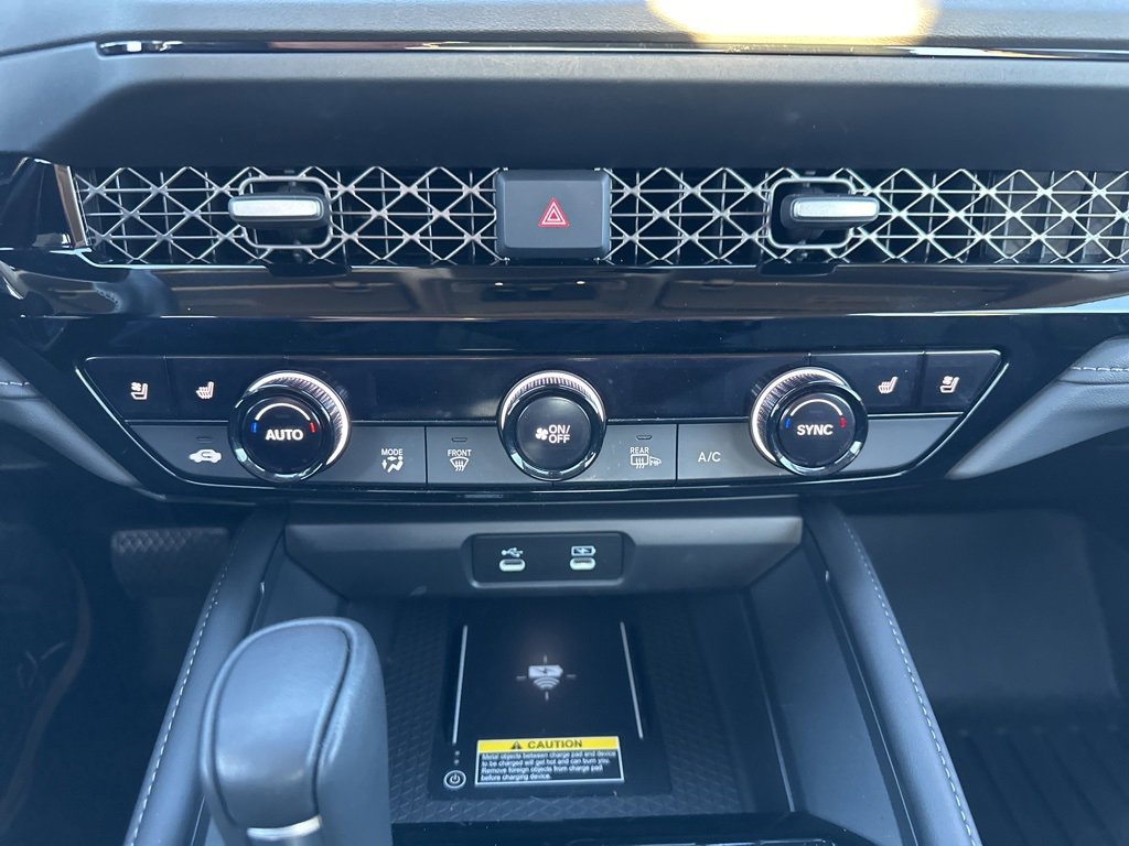 Used 2023 Honda Accord Touring image 4