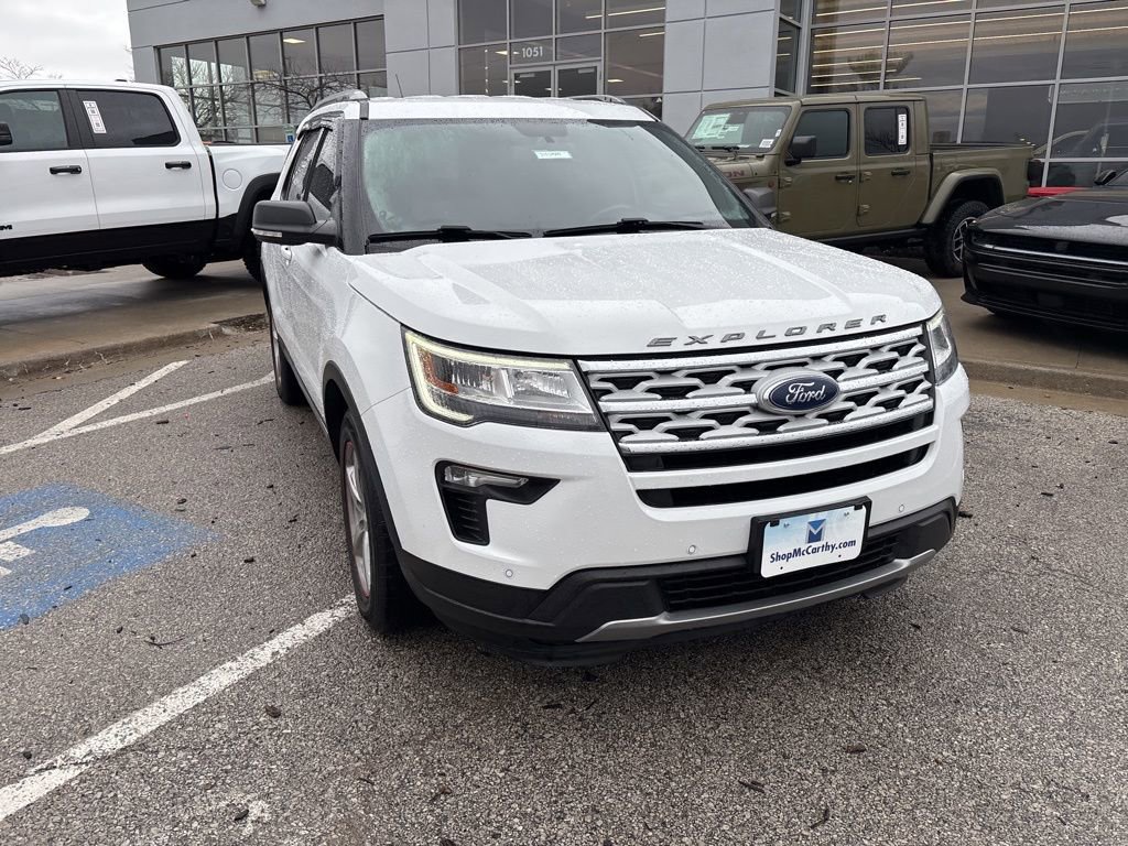 Used 2019 Ford Explorer XLT w/ Equipment Group 201A image 8