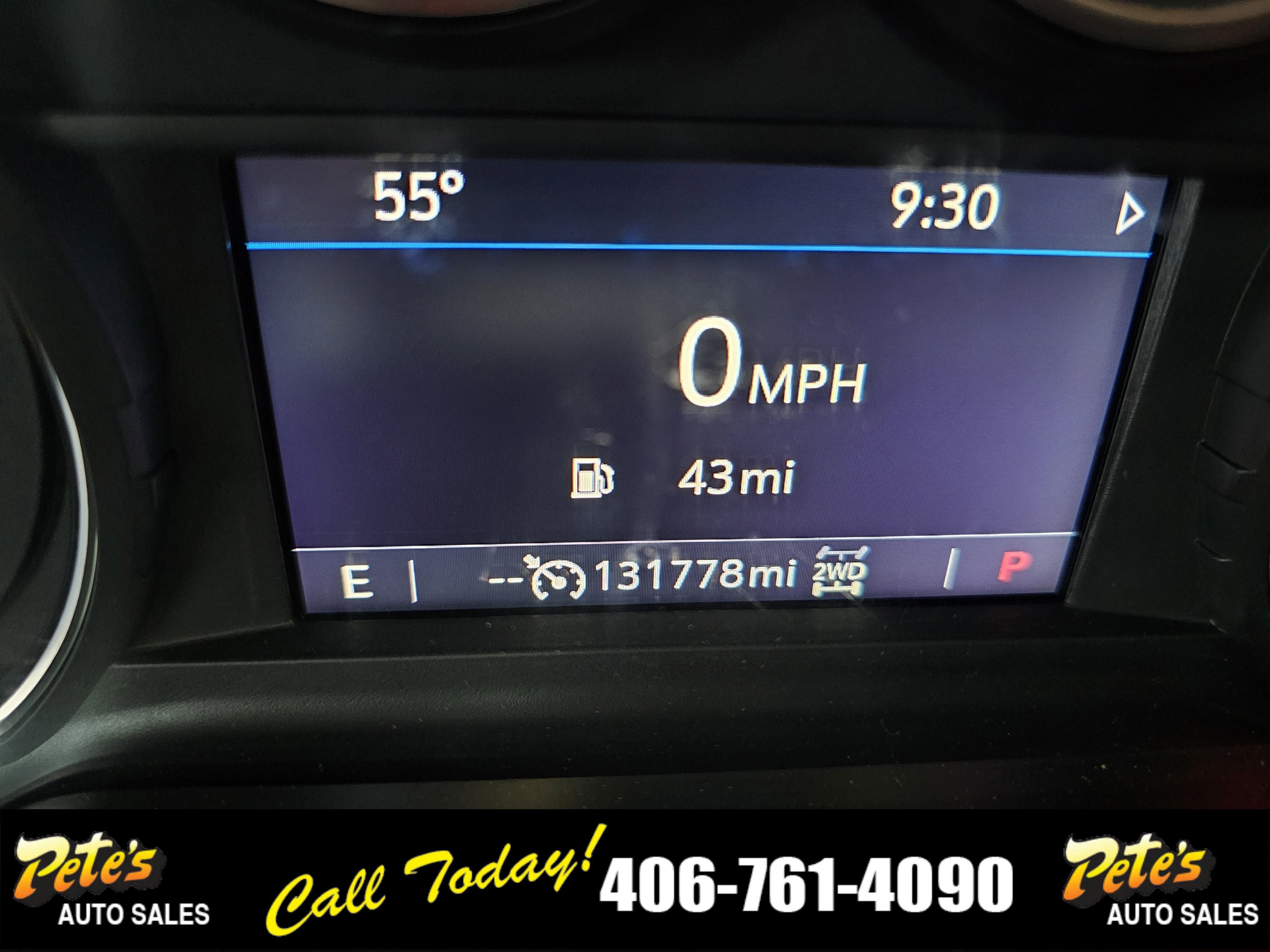 Used 2022 Chevrolet Suburban LS AWD/4WD image 32