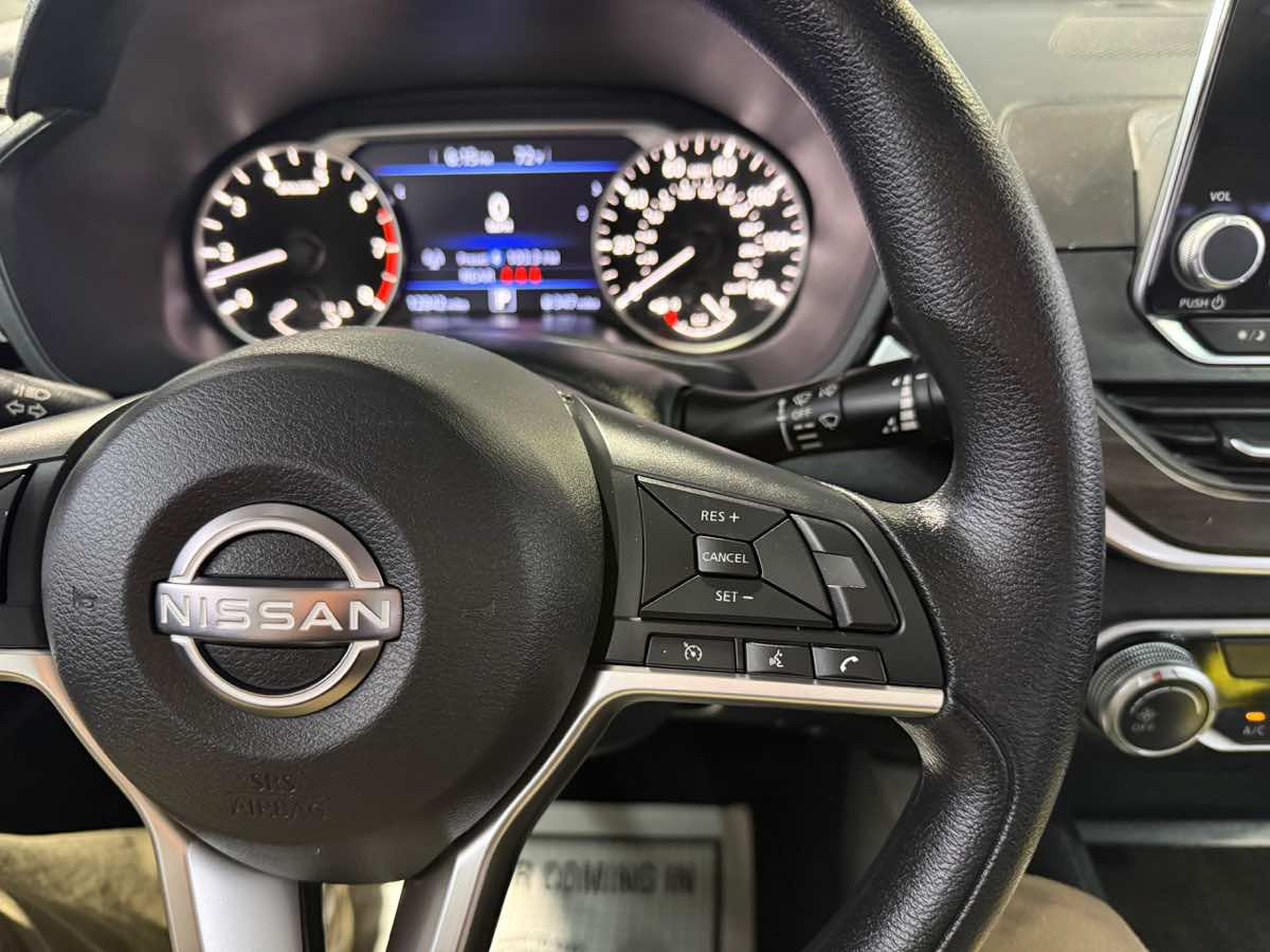 Used 2026 Nissan Altima 2.5 SV FWD image 12