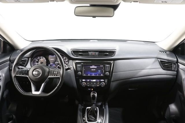 Used 2019 Nissan Rogue SV AWD/4WD image 15