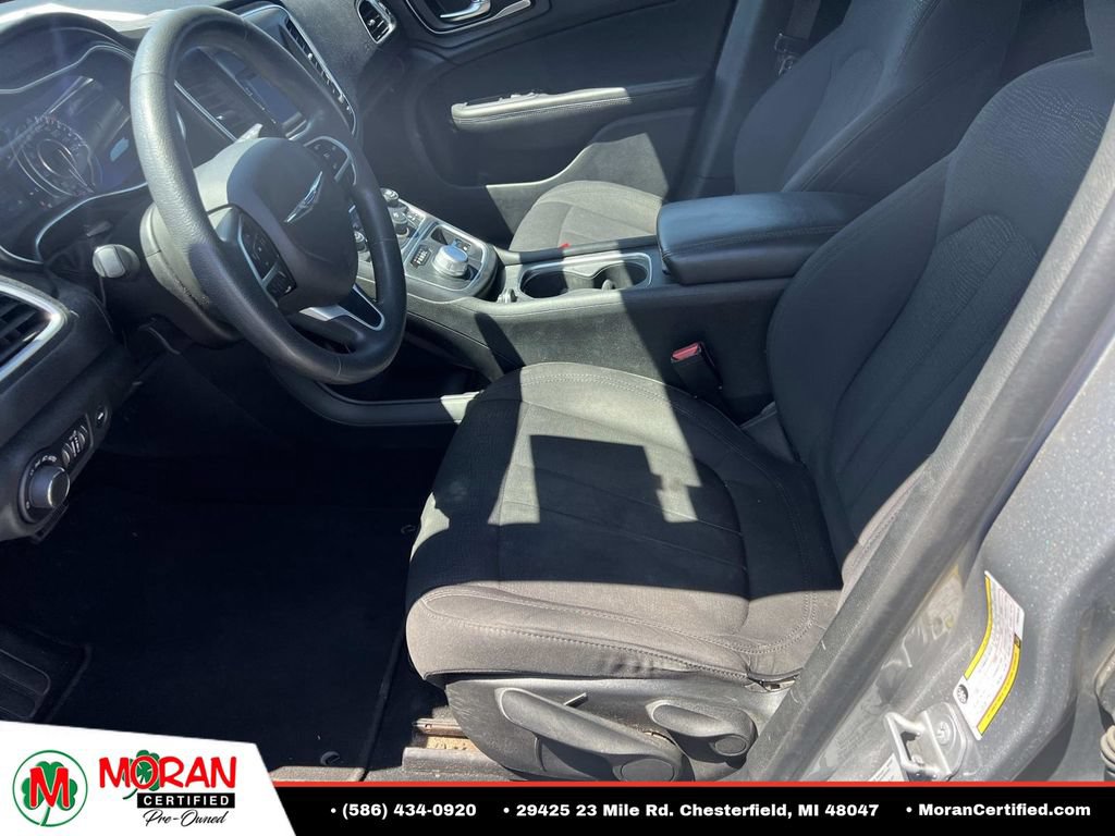 Used 2015 Chrysler 200 Limited FWD image 16