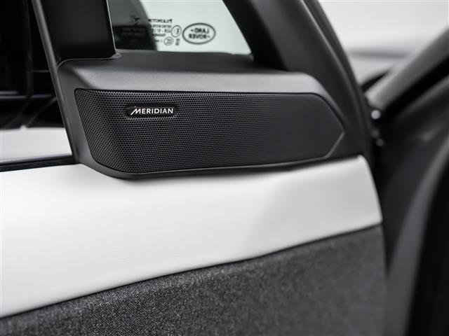 Used 2023 Land Rover Range Rover Sport SE image 25