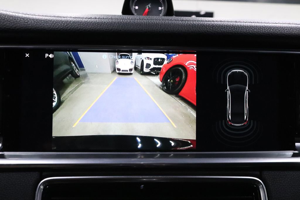 Used 2017 Porsche Panamera 4S image 16
