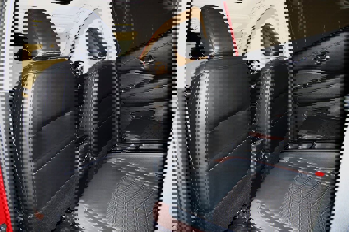 Used 2022 Nissan Pathfinder Platinum w/ Cargo Package image 53