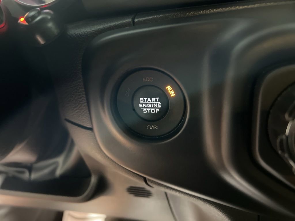 Used 2022 Jeep Wrangler Sport image 19