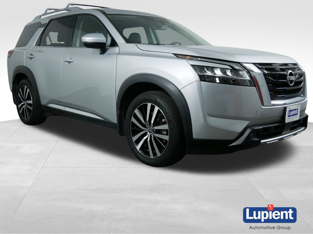 Used 2023 Nissan Pathfinder Platinum w/ Cargo Package AWD/4WD image 1