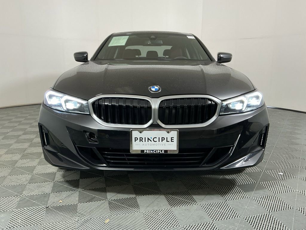Certified 2024 BMW 330i xDrive Sedan w/ Convenience Package AWD/4WD image 3