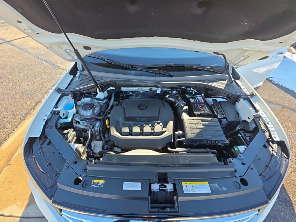 Certified 2022 Volkswagen Tiguan SE w/ Panoramic Sunroof Package image 24