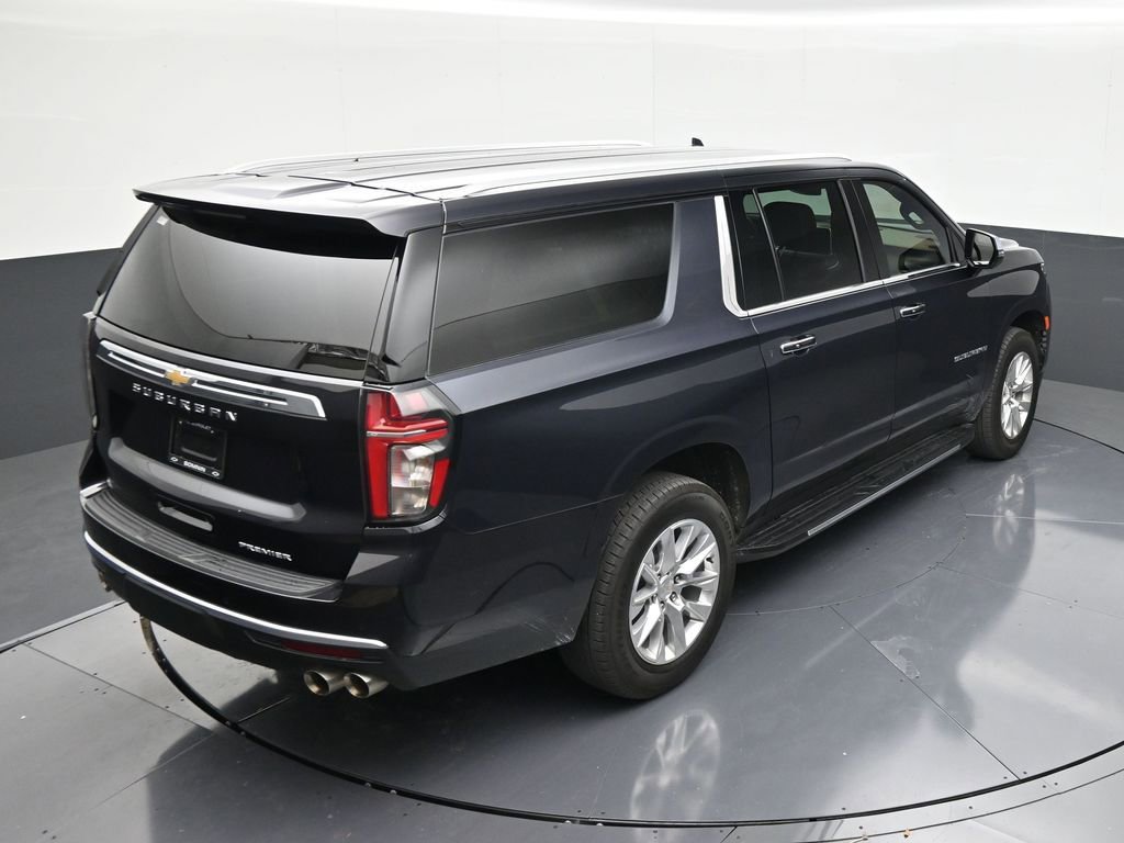 Used 2024 Chevrolet Suburban Premier RWD image 16