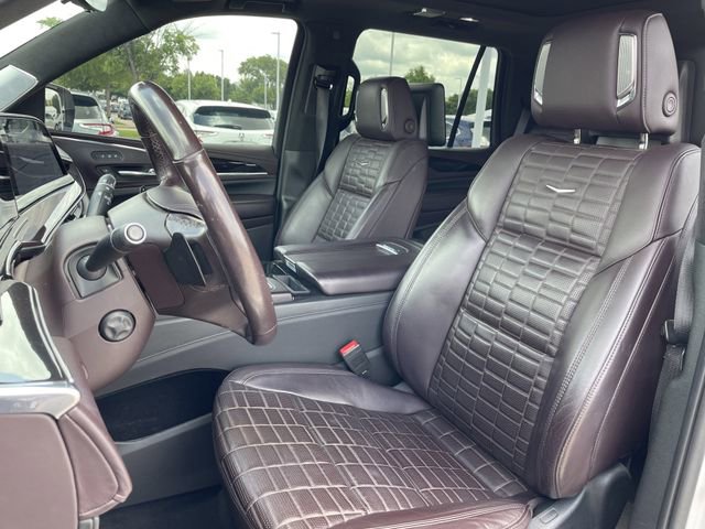 Used 2021 Cadillac Escalade Premium Luxury Platinum AWD/4WD image 26