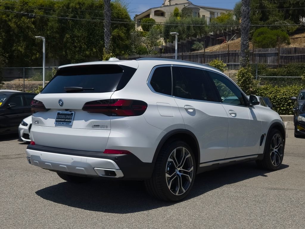 New 2026 BMW X5 xDrive50e w/ Climate Comfort Package AWD/4WD image 18