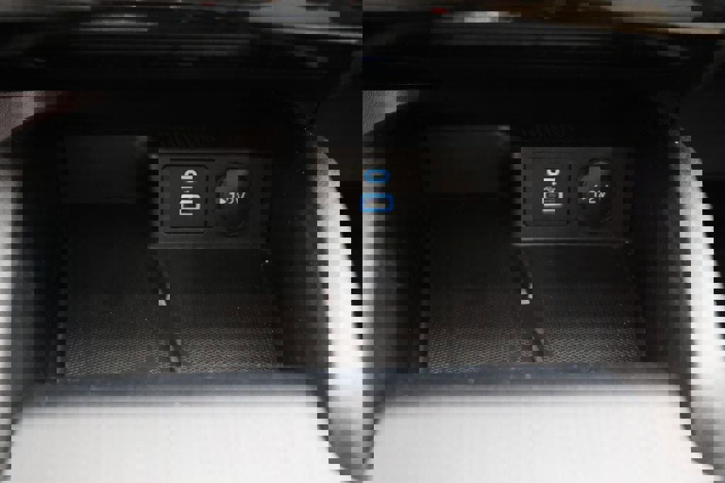 Used 2022 Ford Escape Titanium w/ Titanium Elite Package image 19