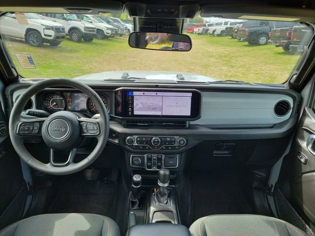 Used 2024 Jeep Gladiator Sport image 22