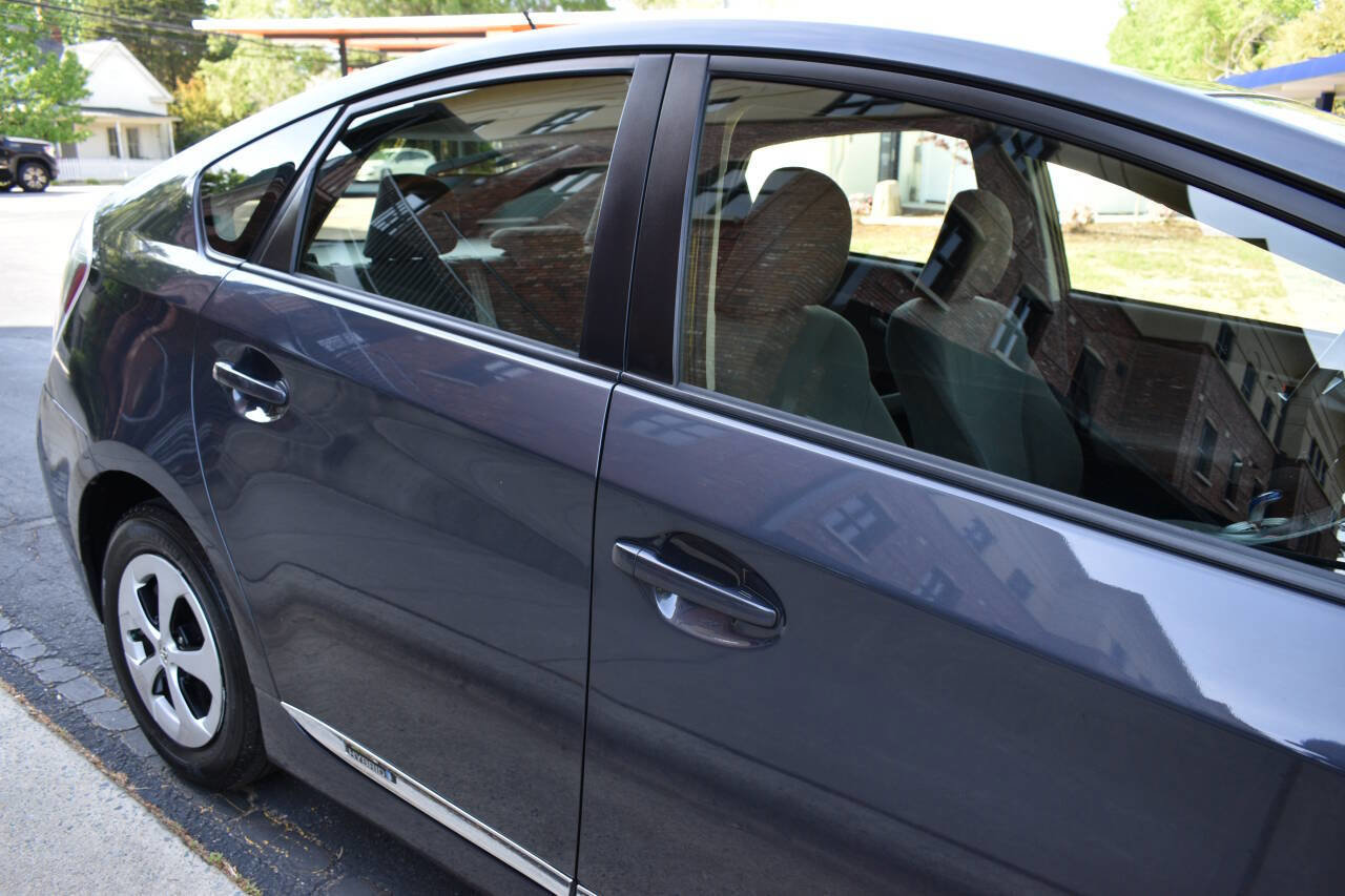 Used 2013 Toyota Prius Three image 36