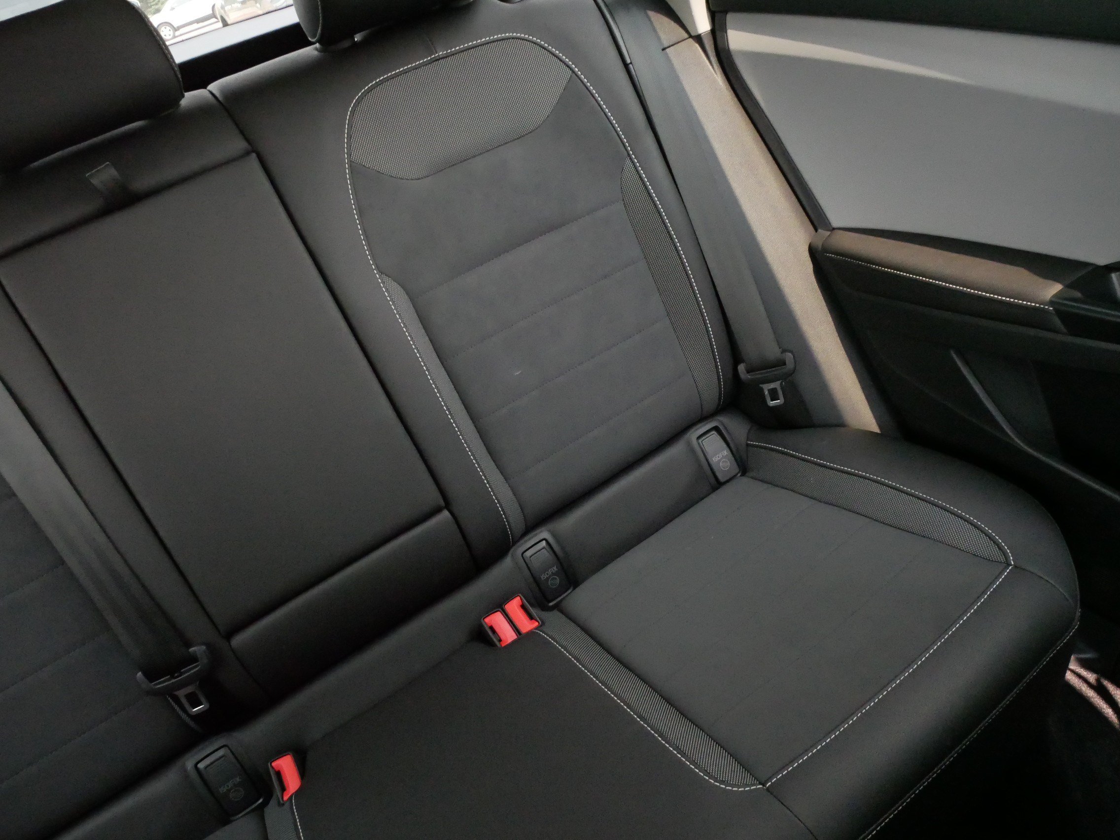 Used 2024 Volkswagen Taos SE w/ Panoramic Sunroof Package AWD/4WD image 14