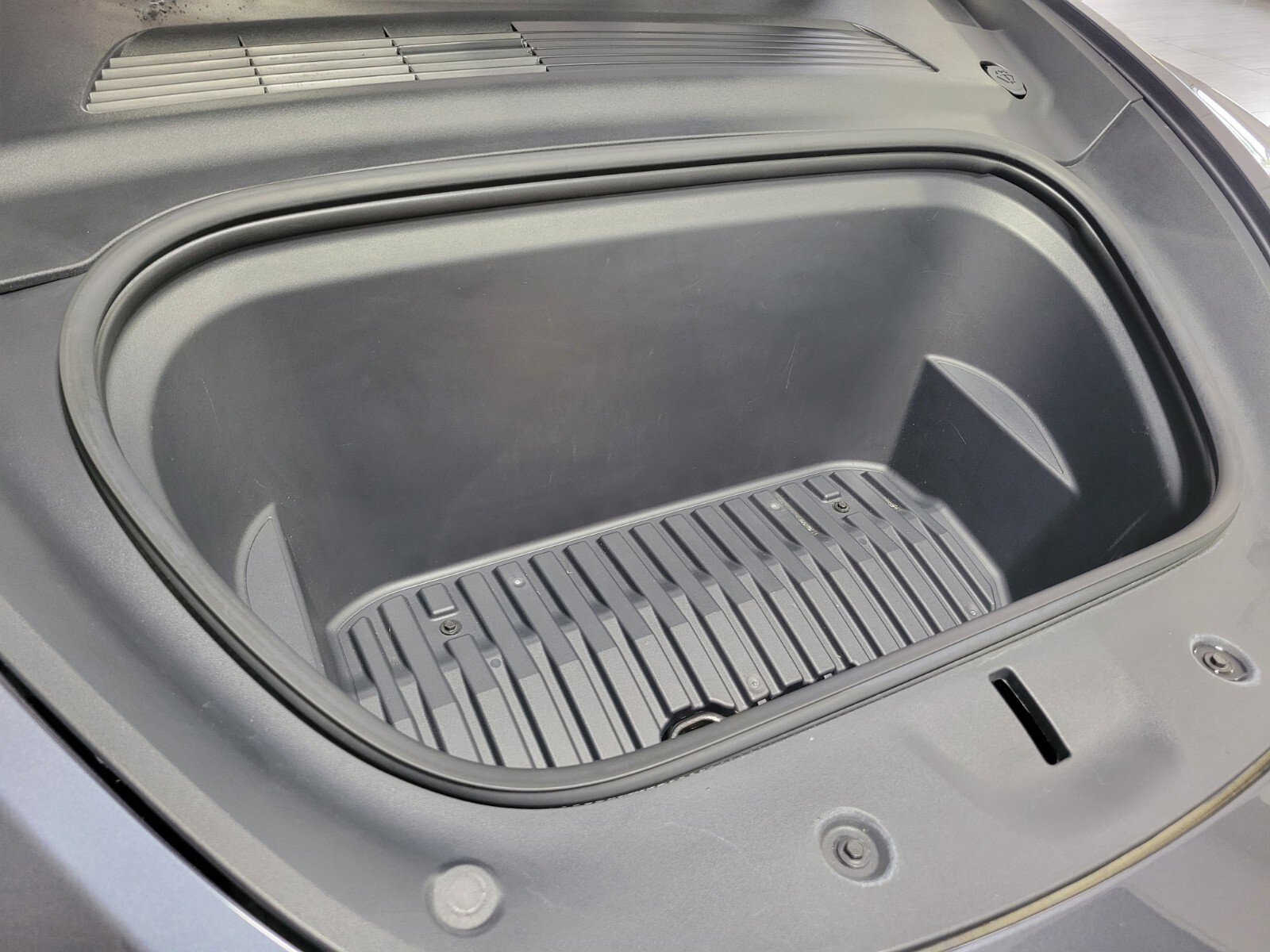 Used 2021 Tesla Model Y Long Range image 18