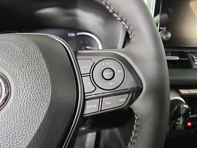 Used 2025 Toyota RAV4 XLE Premium image 22