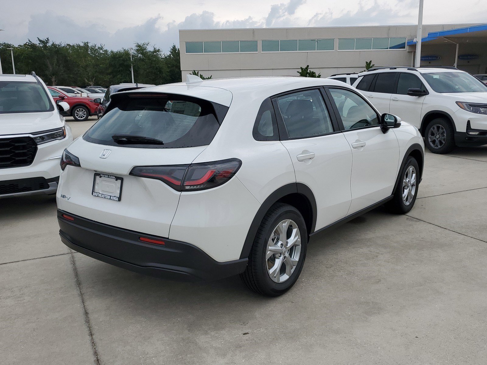 New 2024 Honda HR-V LX image 6