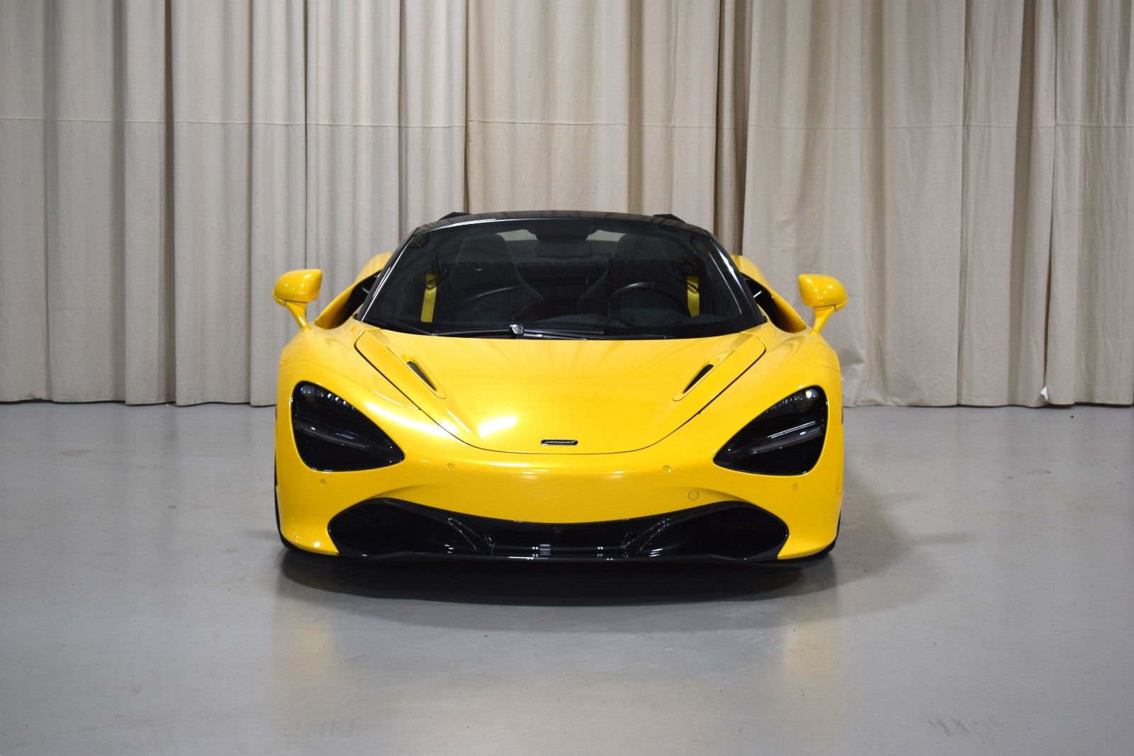 Used 2020 McLaren 720S Performance RWD image 9