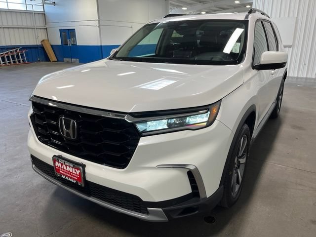 Used 2023 Honda Pilot Elite image 7