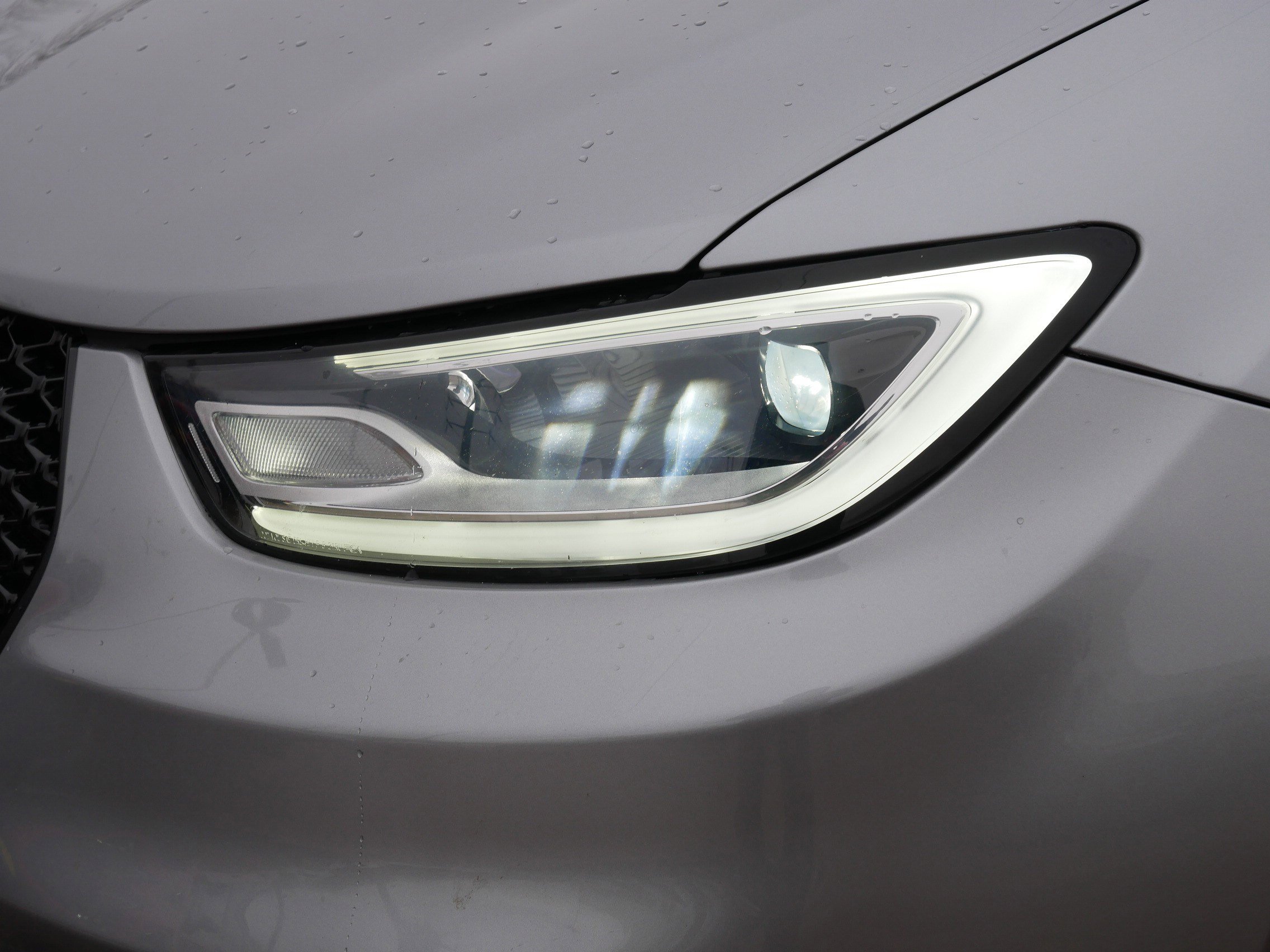 Used 2021 Chrysler Pacifica Limited w/ Uconnect Theater Family Group image 16