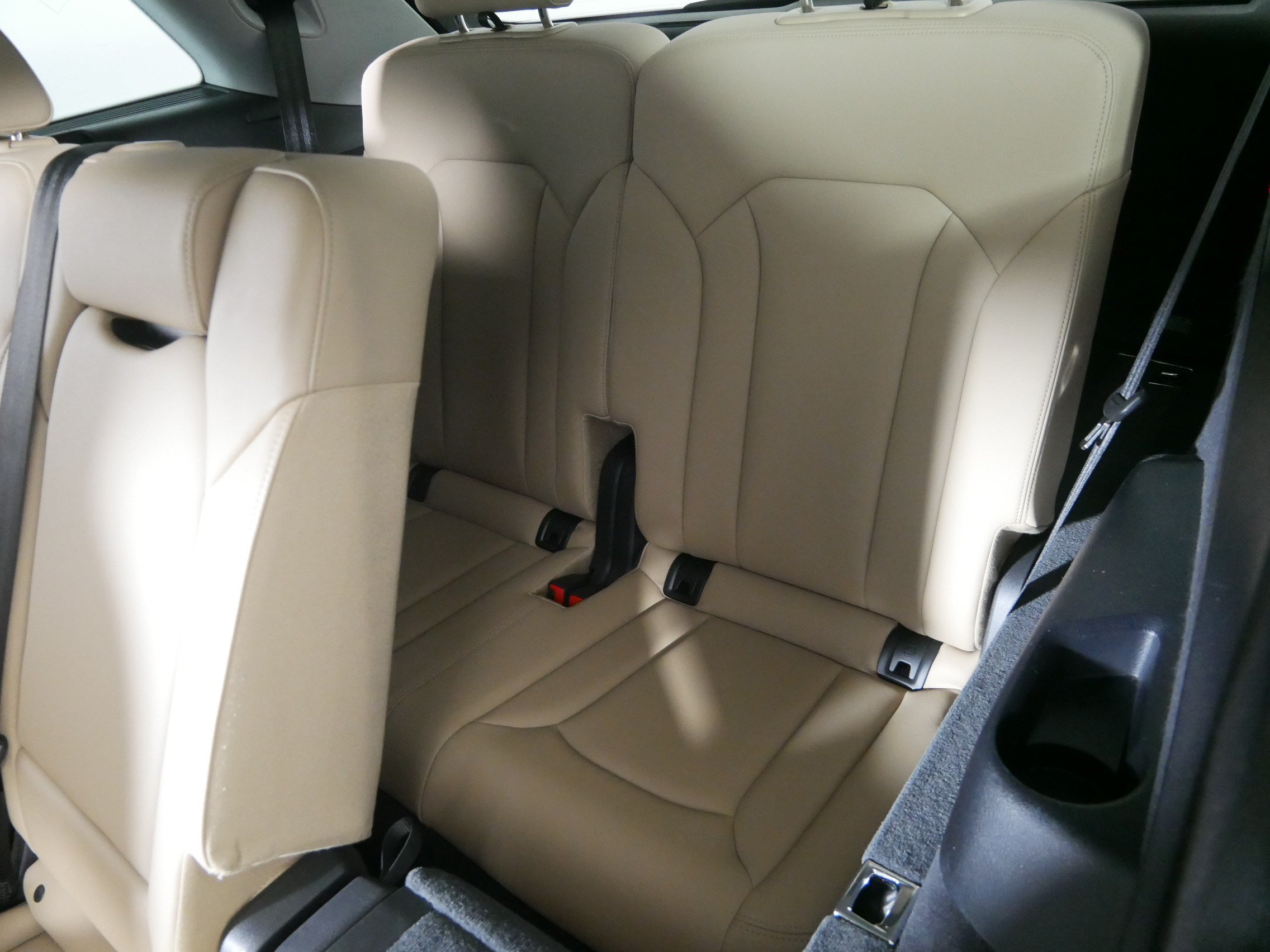 Used 2022 Audi Q7 2.0T Premium Plus w/ Premium Plus Package AWD/4WD image 33
