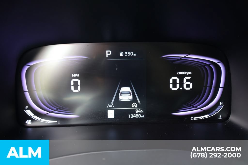 Used 2025 Kia Soul LX w/ LX Technology Package FWD image 36