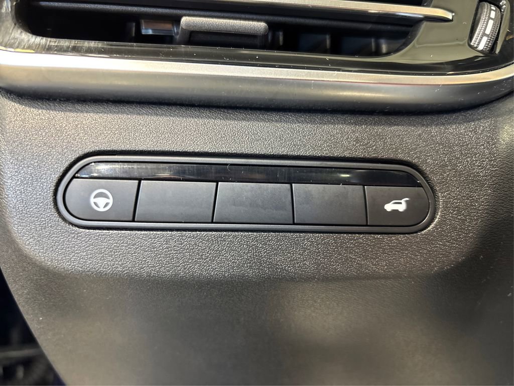 Used 2023 INFINITI QX60 Luxe w/ Cargo Package image 38