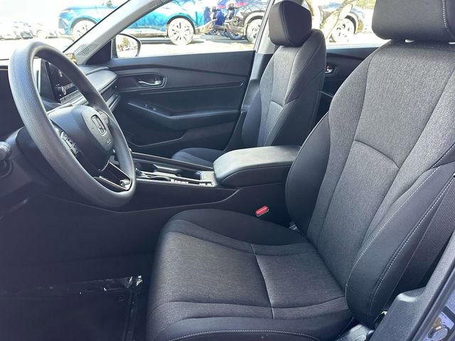 Used 2025 Honda Accord SE image 15