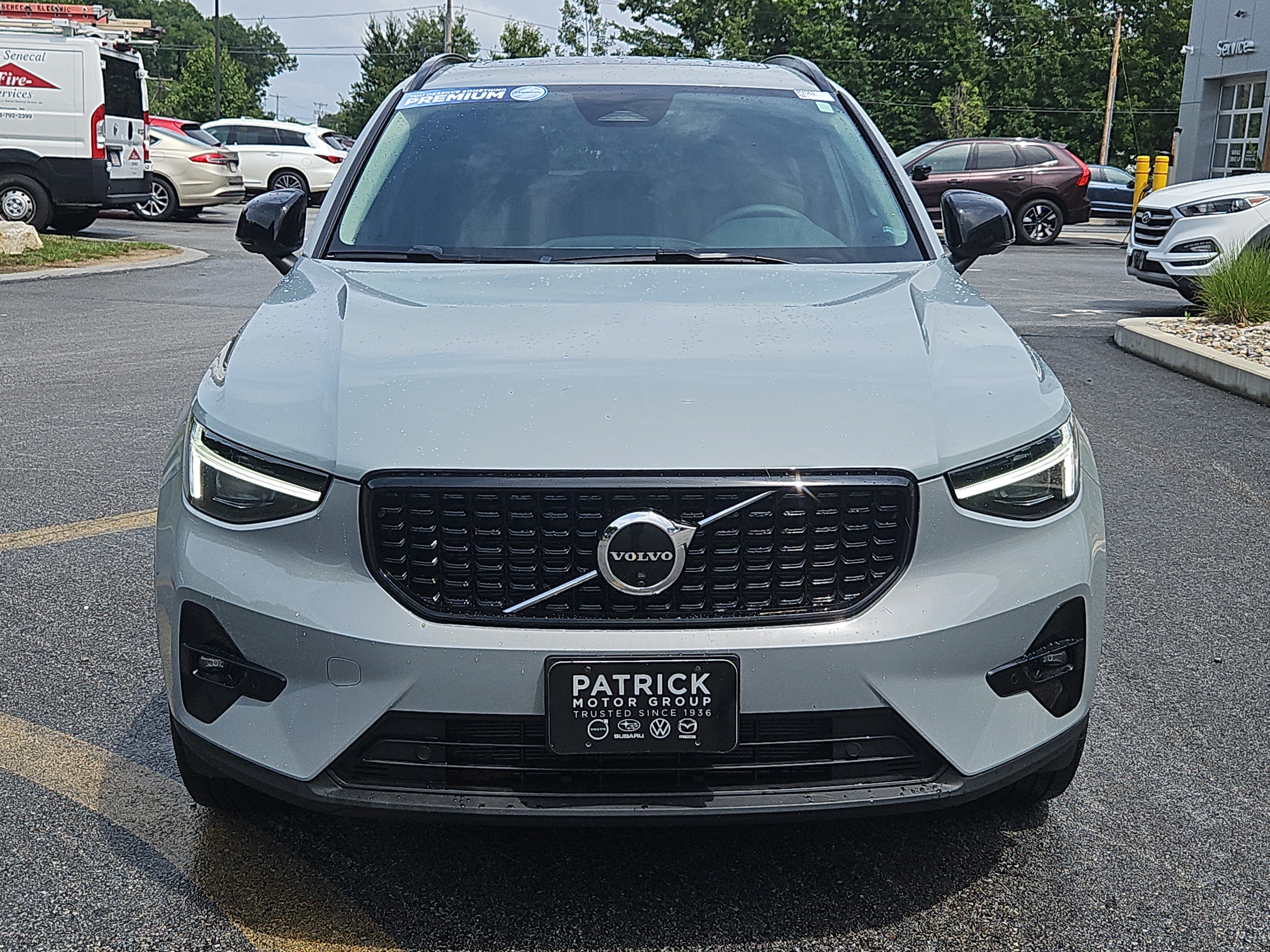 Used 2024 Volvo XC40 B5 Plus w/ Protection Package Premier AWD/4WD image 26