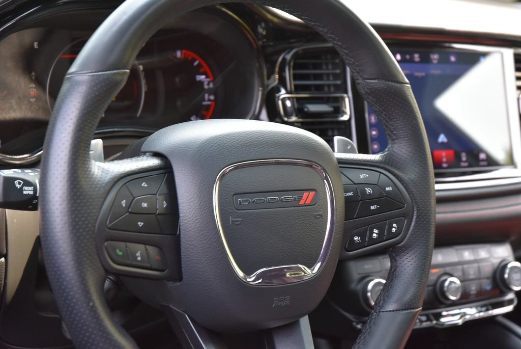 Used 2025 Dodge Durango R/T AWD/4WD image 12