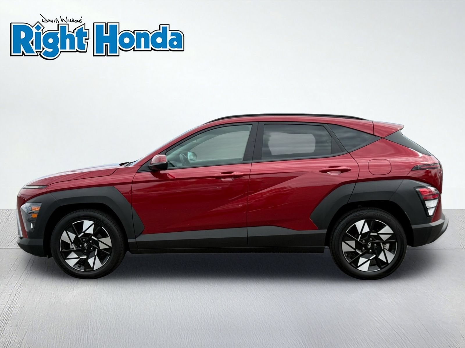 Used 2025 Hyundai Kona SEL FWD image 3