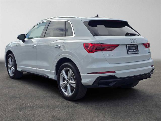 Certified 2024 Audi Q3 2.0T Premium w/ Convenience Package AWD/4WD image 5