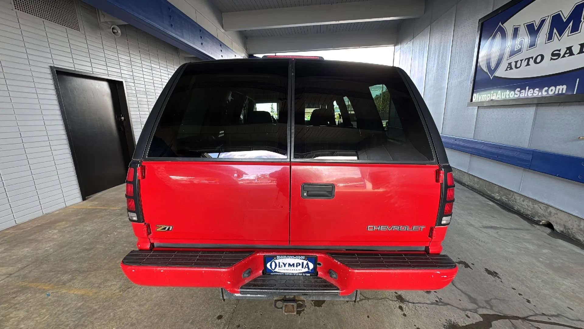 Used 2000 Chevrolet Tahoe Z71 w/ Comfort & Security Pkg AWD/4WD image 6