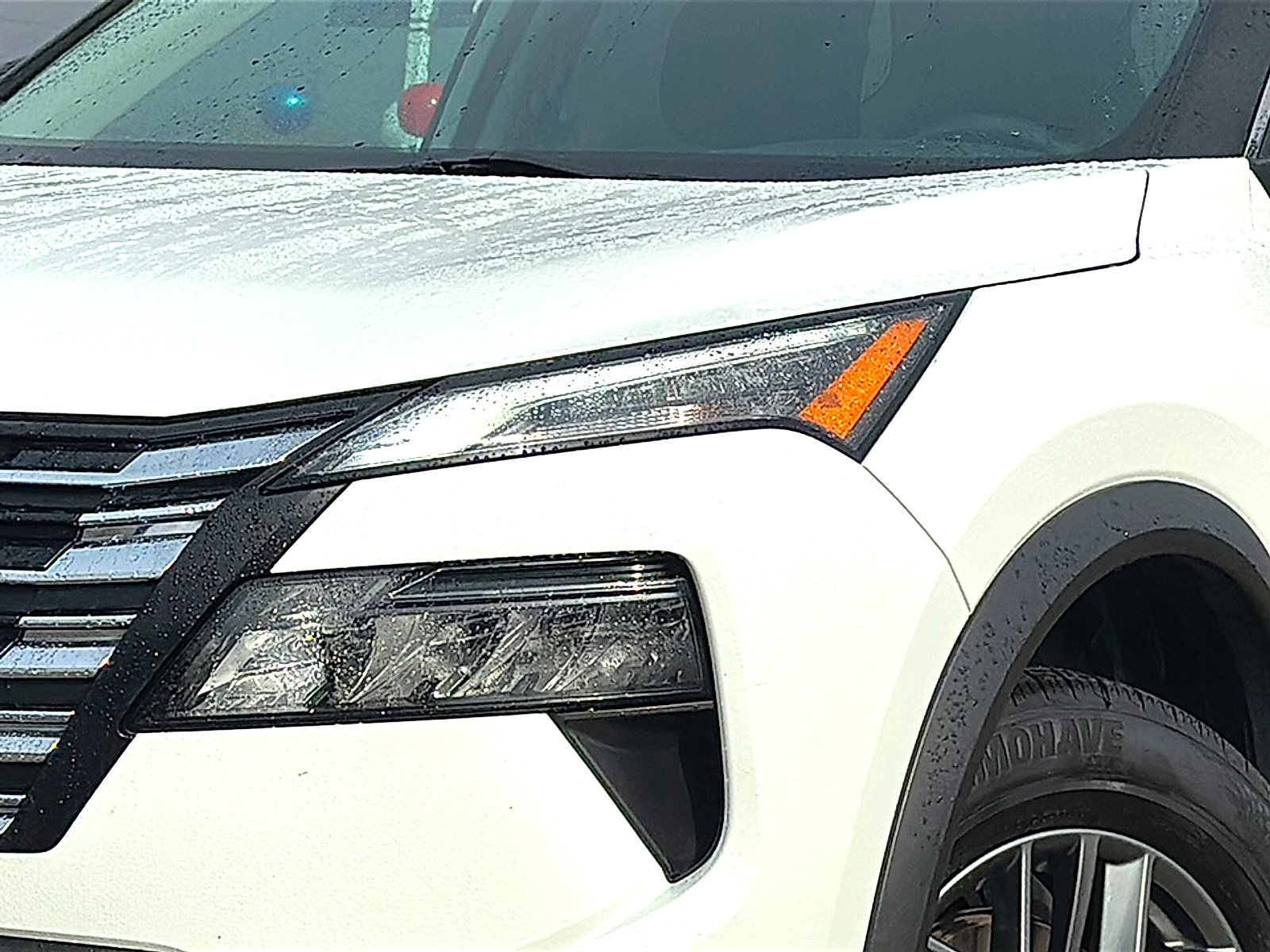 Used 2024 Nissan Rogue S image 4