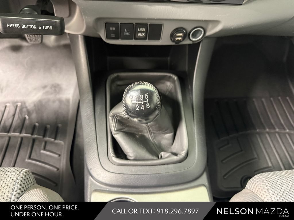Used 2015 Toyota Tacoma 4x4 Double Cab w/ TRD Off-Road Package image 28