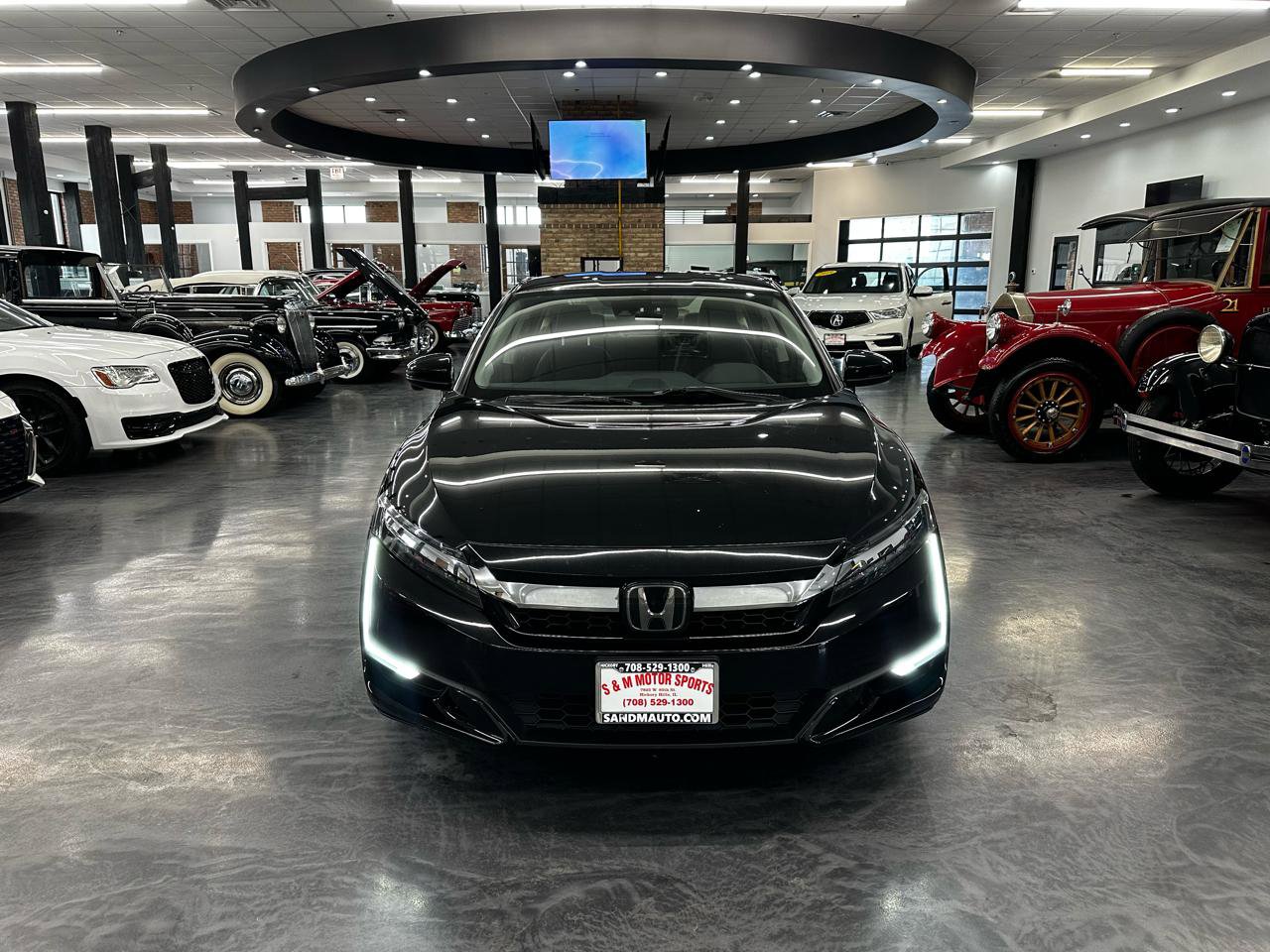 Used 2018 Honda Clarity Plug-In Hybrid image 2