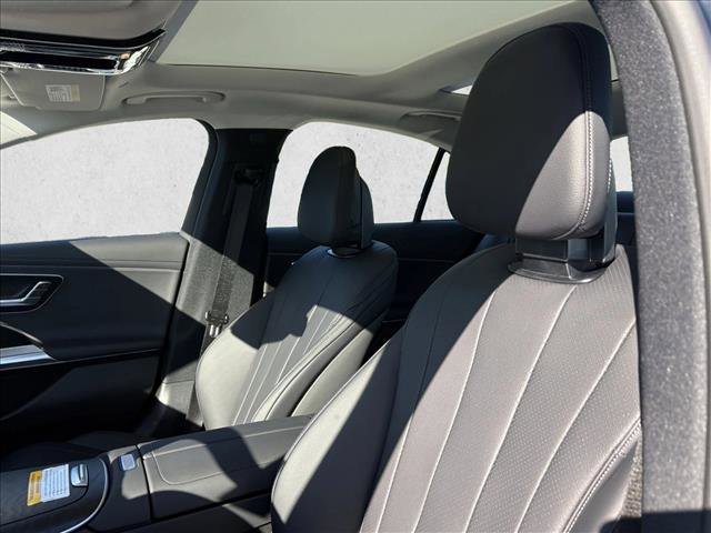 New 2026 Mercedes-Benz E 350 4MATIC Sedan image 15