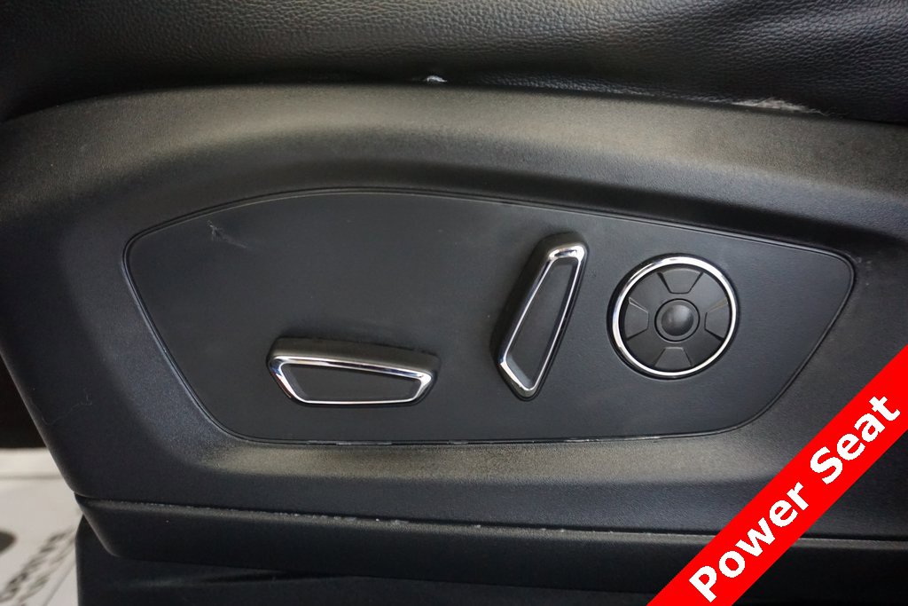 Used 2020 Ford Explorer ST w/ Premium Technology Package image 8