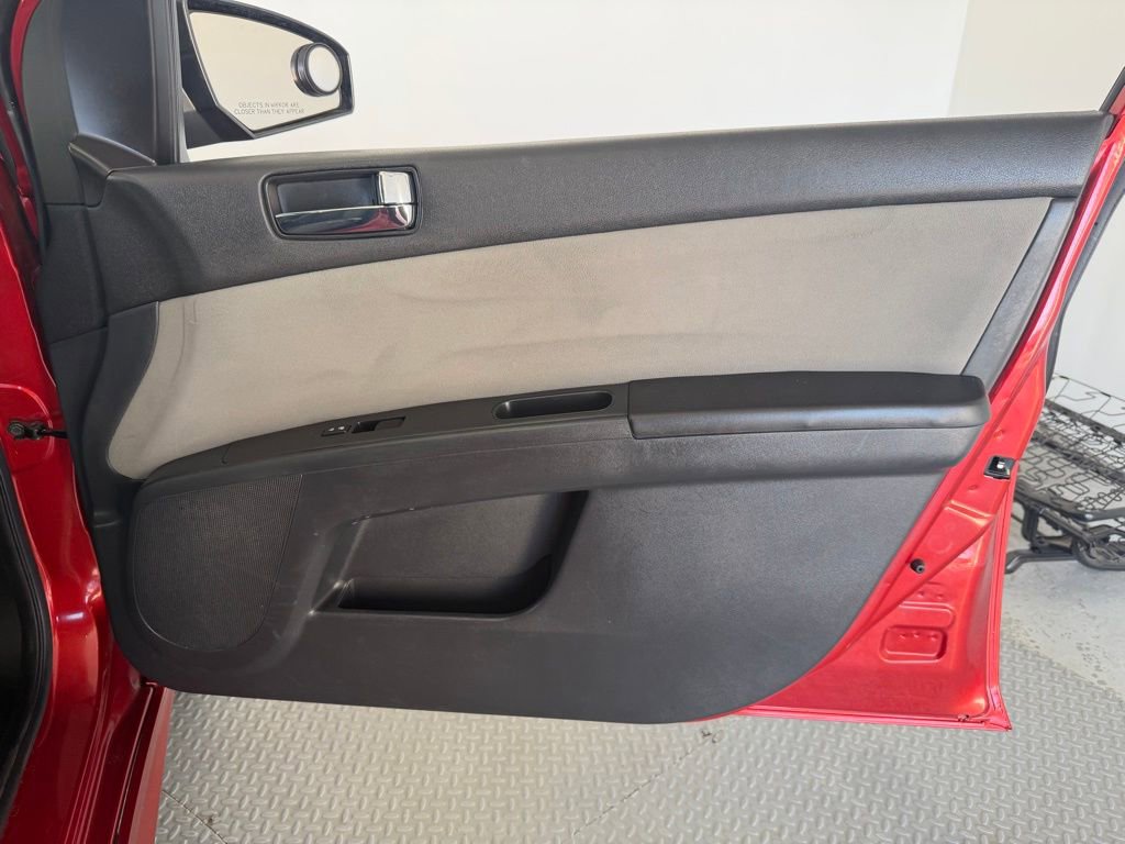 Used 2011 Nissan Sentra 2.0 SR image 41