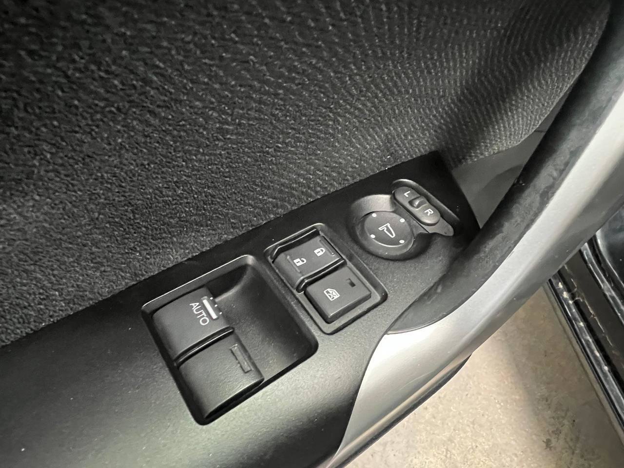 Used 2013 Honda Accord LX-S image 22