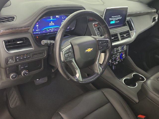 Used 2022 Chevrolet Suburban LT RWD image 19