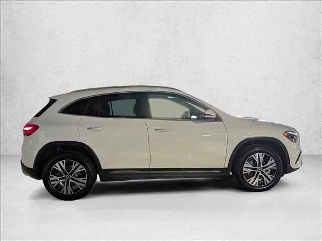 Certified 2025 Mercedes-Benz GLA 250 4MATIC image 7