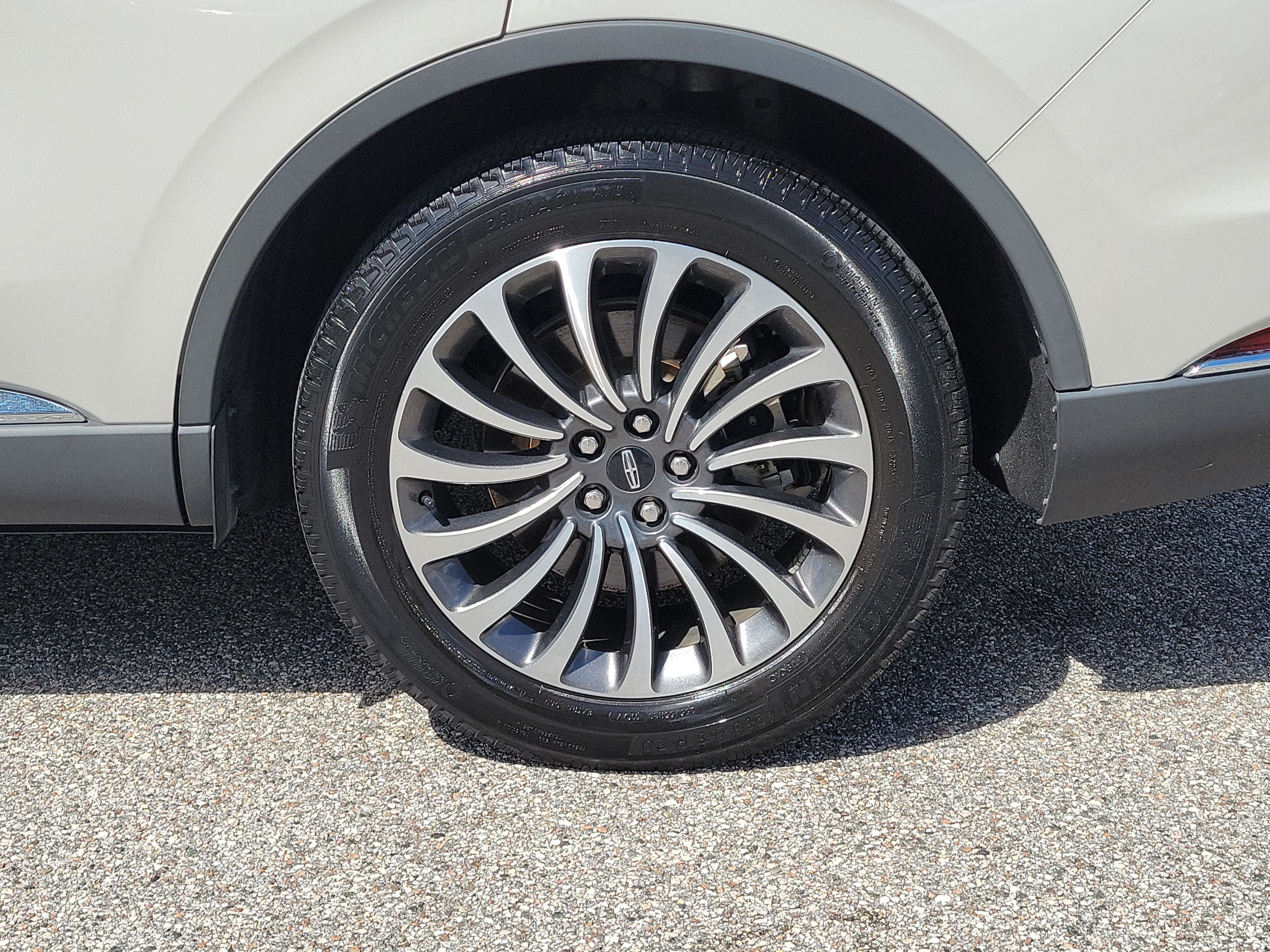 Used 2023 Lincoln Aviator Reserve w/ Elements Package Plus RWD image 10