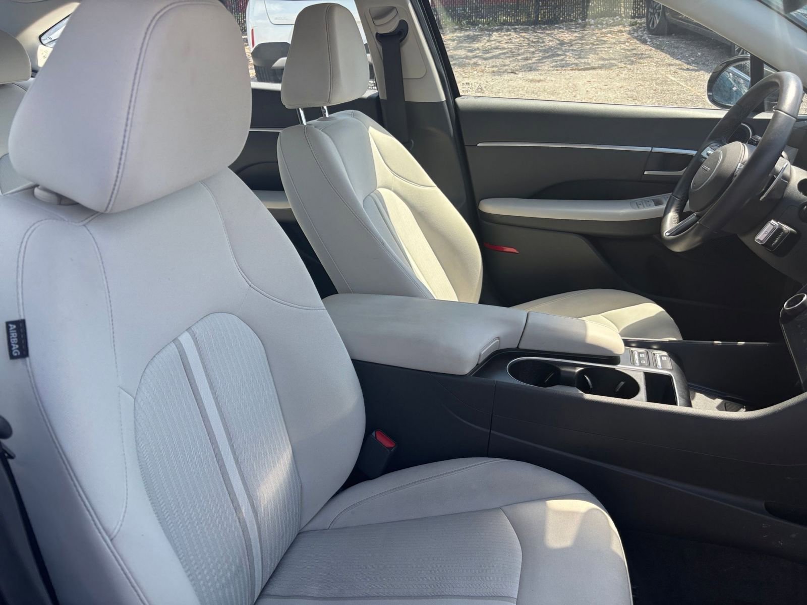 Used 2025 Hyundai Sonata SEL FWD image 31