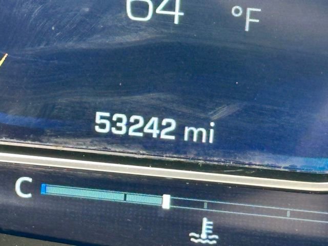 Used 2024 Chevrolet Tahoe Z71 w/ Luxury Package image 17