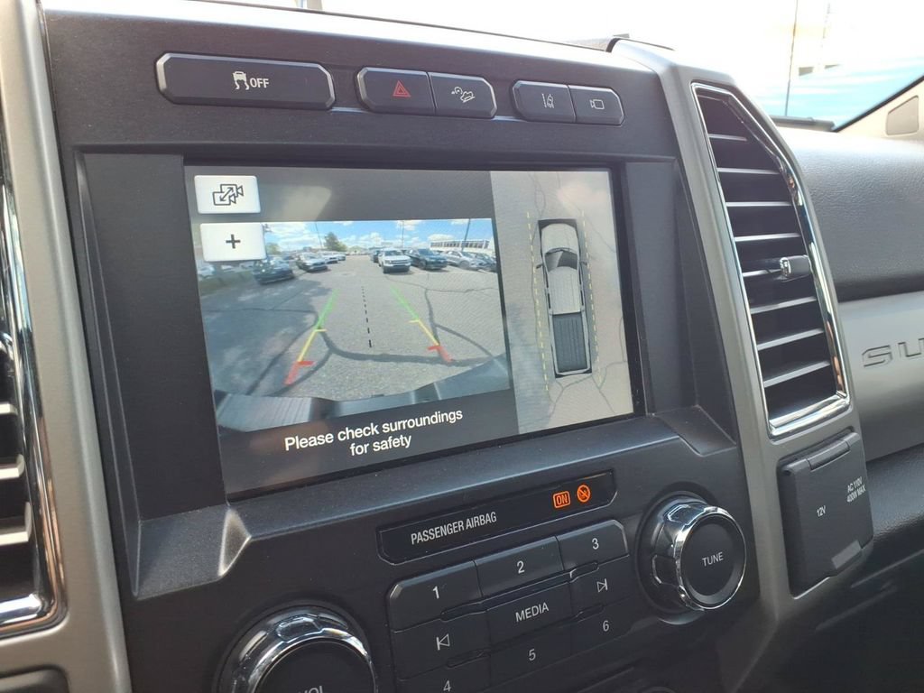 Used 2017 Ford F350 Lariat AWD/4WD image 23